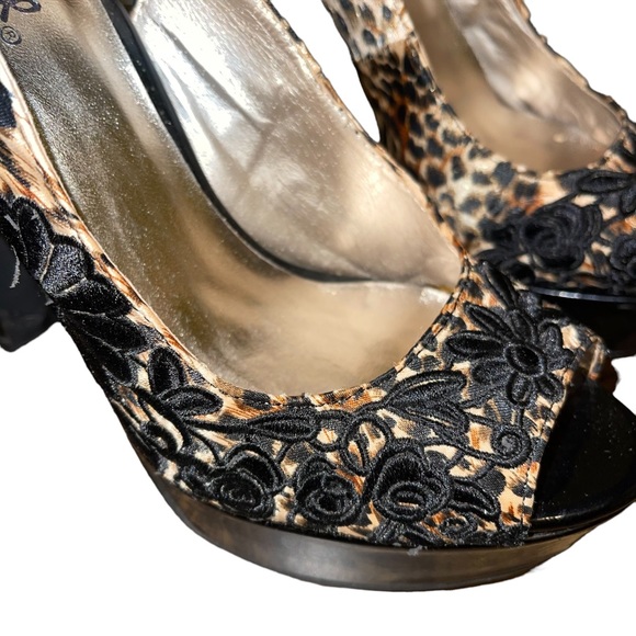 Quips Women’s Slingback Open Toe Platform Heels Leopard Lace Overlay Size 7 - Picture 2 of 8